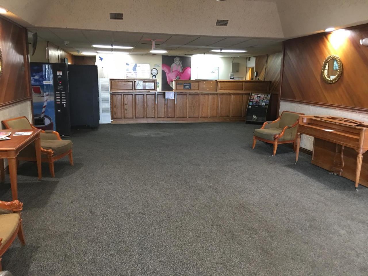 Windsor Inn Спаркс Екстериор снимка